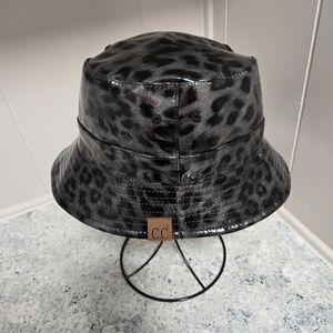 CC Black Leopard Bucket Hat Black Reversible Tan